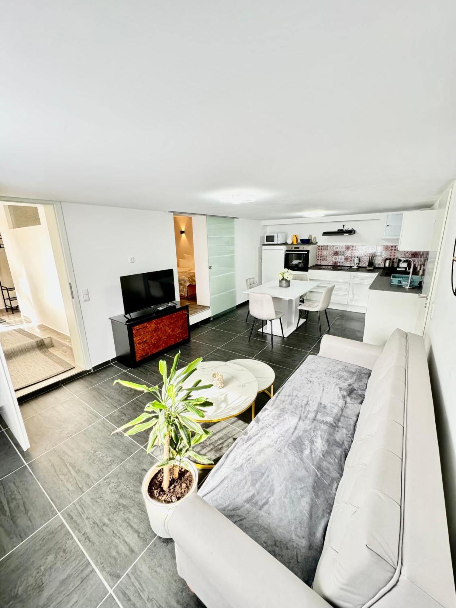 Familie Moisil Villa Daun Eksteriør billede